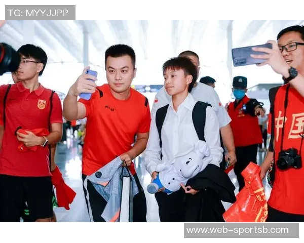 湖人队官推分享客场出发照片即将前往明尼苏达和孟菲斯挑战